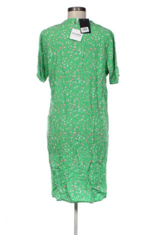 Рокля Object, Размер M, Цвят Многоцветен, Цена 41,92 €