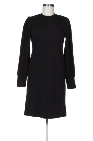 Рокля Object, Размер XS, Цвят Черен, Цена 35,27 €