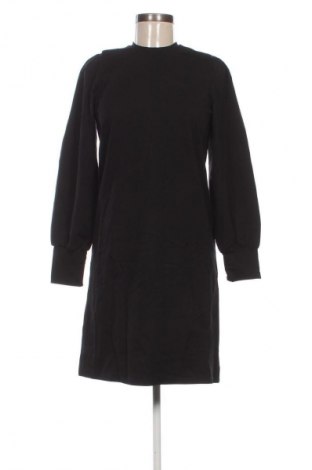 Рокля Object, Размер XS, Цвят Черен, Цена 38,34 €