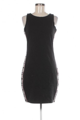 Рокля Page One, Размер M, Цвят Многоцветен, Цена 12,27 €