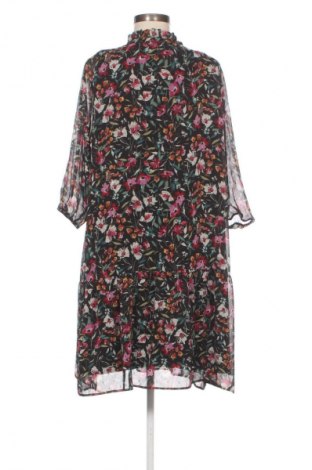 Šaty  Paprika, Velikost M, Barva Vícebarevné, Cena  129,00 Kč