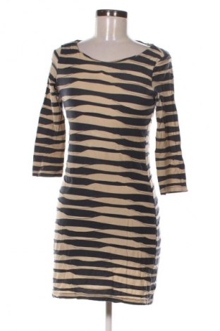 Рокля Phase Eight, Размер M, Цвят Многоцветен, Цена 13,06 €