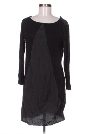 Šaty  Pieces, Velikost M, Barva Černá, Cena  279,00 Kč