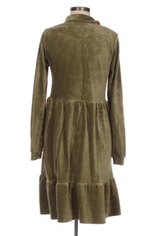 Рокля Pieces, Размер M, Цвят Зелен, Цена 9,20 €