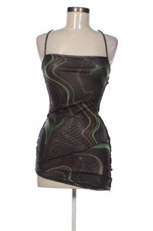 Рокля Pretty Little Thing, Размер M, Цвят Многоцветен, Цена 13,99 €