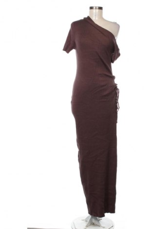 Šaty  Pretty Little Thing, Velikost XL, Barva Hnědá, Cena  819,00 Kč