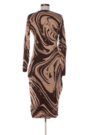 Sukienka Pretty Little Thing, Rozmiar L, Kolor Kolorowy, Cena 55,99 zł