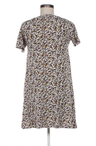Šaty  Pull&Bear, Velikost S, Barva Vícebarevné, Cena  569,00 Kč