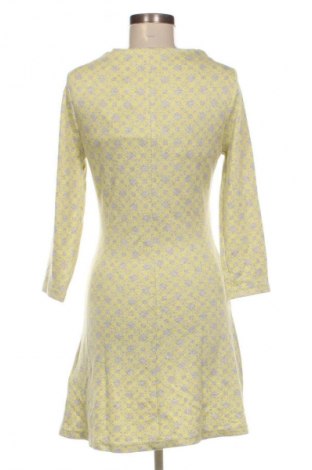 Рокля Rinascimento, Размер M, Цвят Многоцветен, Цена 12,78 €