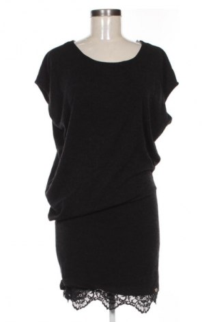 Sukienka Rinascimento, Rozmiar L, Kolor Czarny, Cena 234,99 zł