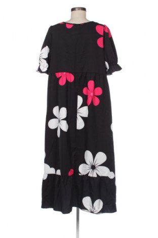 Φόρεμα SHEIN, Μέγεθος XL, Χρώμα Πολύχρωμο, Τιμή 20,00 €