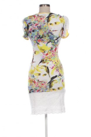 Šaty  Sassofono, Velikost M, Barva Vícebarevné, Cena  579,00 Kč