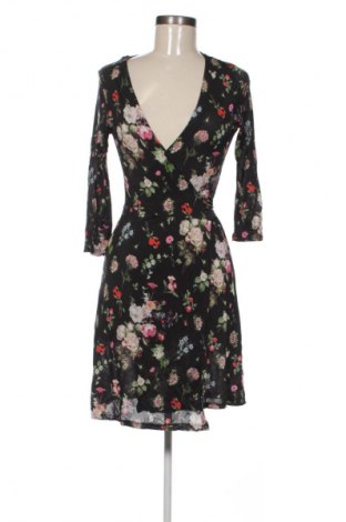 Rochie Simplicity, Mărime S, Culoare Multicolor, Preț 22,99 Lei