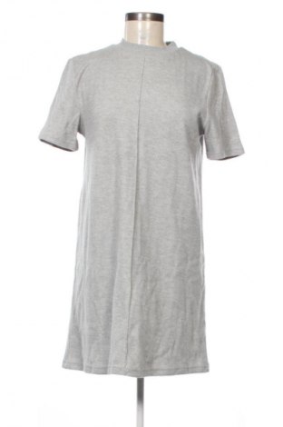 Рокля Sinsay, Размер M, Цвят Сив, Цена 20,45 €
