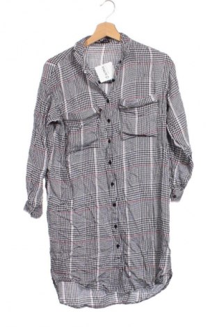 Рокля Sinsay, Размер XS, Цвят Многоцветен, Цена 11,32 €