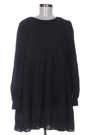 Рокля Sinsay, Размер XL, Цвят Черен, Цена 13,29 €