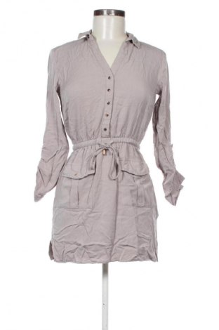 Рокля Sinsay, Размер S, Цвят Сив, Цена 13,29 €