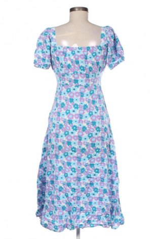 Рокля Sinsay, Размер XS, Цвят Многоцветен, Цена 11,24 €