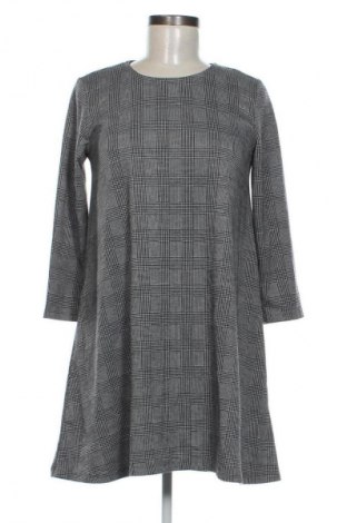 Rochie Stradivarius, Mărime M, Culoare Multicolor, Preț 84,51 Lei