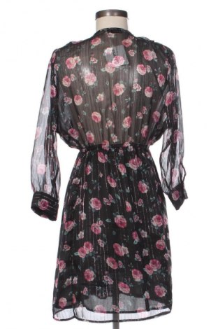 Рокля Stradivarius, Размер M, Цвят Многоцветен, Цена 11,99 €