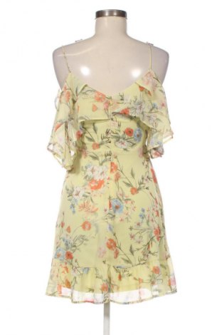 Рокля Stradivarius, Размер S, Цвят Многоцветен, Цена 37,83 €