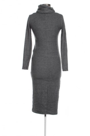 Φόρεμα Stradivarius, Μέγεθος S, Χρώμα Γκρί, Τιμή 2,99 €