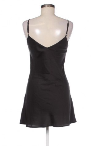 Kleid Stradivarius, Größe XS, Farbe Schwarz, Preis € 10,99