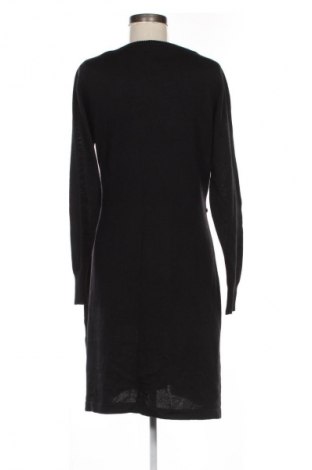 Ruha Tcec, Méret M, Szín Fekete, Ár 2 949 Ft