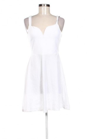 Ruha Terranova, Méret M, Szín Fehér, Ár 11 019 Ft