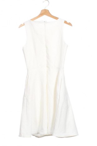 Рокля Trendyol, Размер M, Цвят Бял, Цена 16,87 €