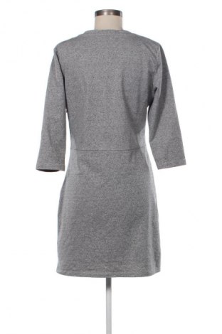 Šaty  True, Velikost L, Barva Šedá, Cena  699,00 Kč