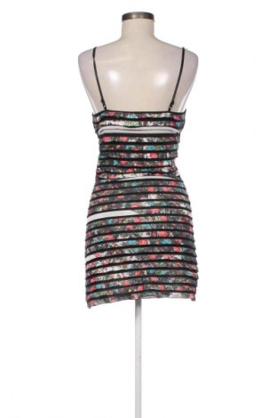 Sukienka Unbranded, Rozmiar M, Kolor Kolorowy, Cena 96,45 zł