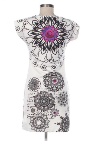 Рокля Unbranded, Размер M, Цвят Многоцветен, Цена 20,00 €