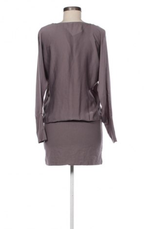 Рокля United Colors Of Benetton, Размер S, Цвят Сив, Цена 13,29 €