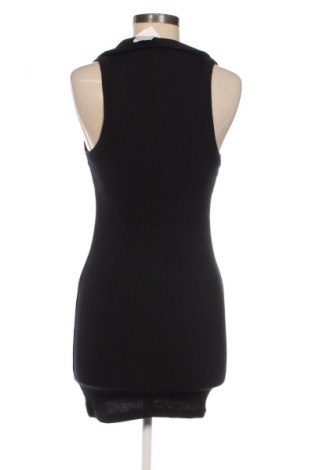 Рокля Urban Outfitters, Размер S, Цвят Черен, Цена 43,45 €