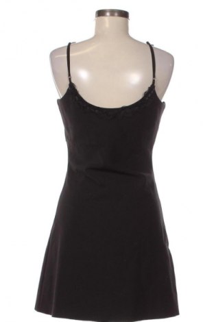 Рокля Urban Outfitters, Размер XL, Цвят Черен, Цена 8,18 €