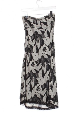 Рокля VILA, Размер M, Цвят Многоцветен, Цена 12,78 €