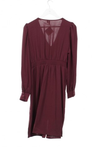 Šaty  Vero Moda, Velikost M, Barva Červená, Cena  179,00 Kč