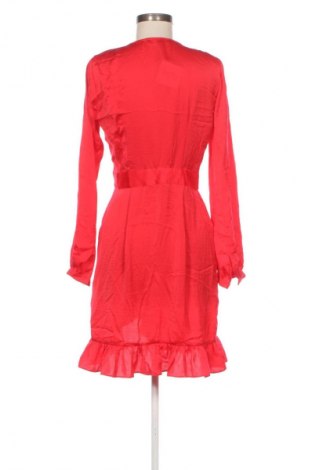 Šaty  Vero Moda, Velikost XS, Barva Červená, Cena  409,00 Kč