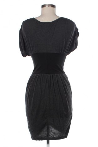 Рокля Vero Moda, Размер S, Цвят Многоцветен, Цена 32,21 €