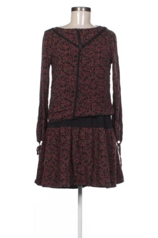 Рокля Vero Moda, Размер XS, Цвят Многоцветен, Цена 9,20 €