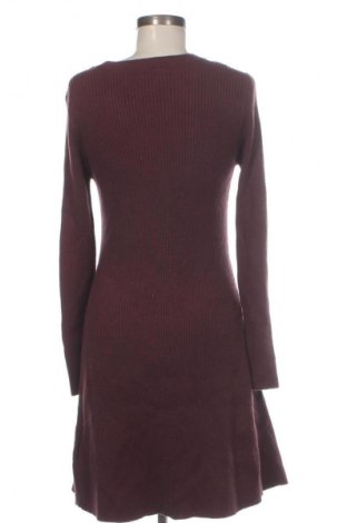 Šaty  Yessica, Velikost M, Barva Červená, Cena  179,00 Kč