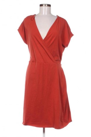 Рокля Yessica, Размер L, Цвят Червен, Цена 18,40 €