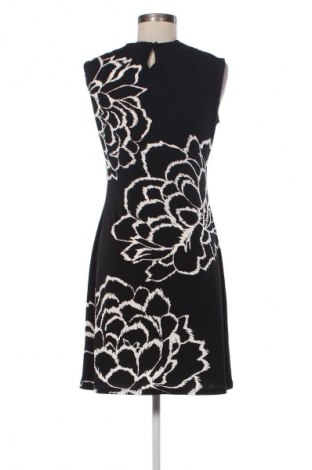 Рокля Yessica, Размер S, Цвят Многоцветен, Цена 10,22 €