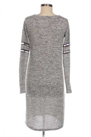 Φόρεμα Yfl Reserved, Μέγεθος M, Χρώμα Γκρί, Τιμή 11,99 €