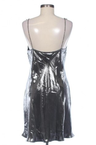 Рокля Zara, Размер M, Цвят Сребрист, Цена 13,98 €