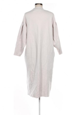 Рокля Zara, Размер S, Цвят Бежов, Цена 15,84 €