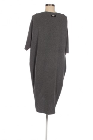 Рокля by Insomnia, Размер S, Цвят Сив, Цена 12,27 €