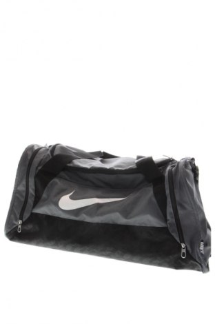 Große Tasche Nike, Farbe Mehrfarbig, Preis 49,99 €