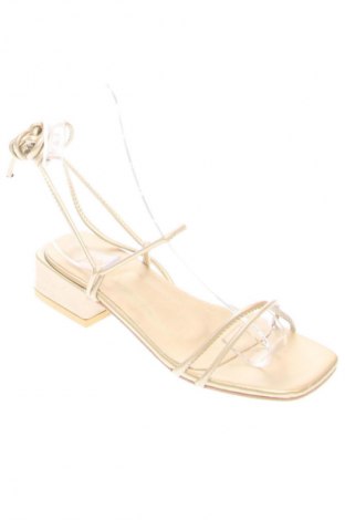 Σανδάλια Unbranded, Μέγεθος 35, Χρώμα Χρυσαφί, Τιμή 22,99 €